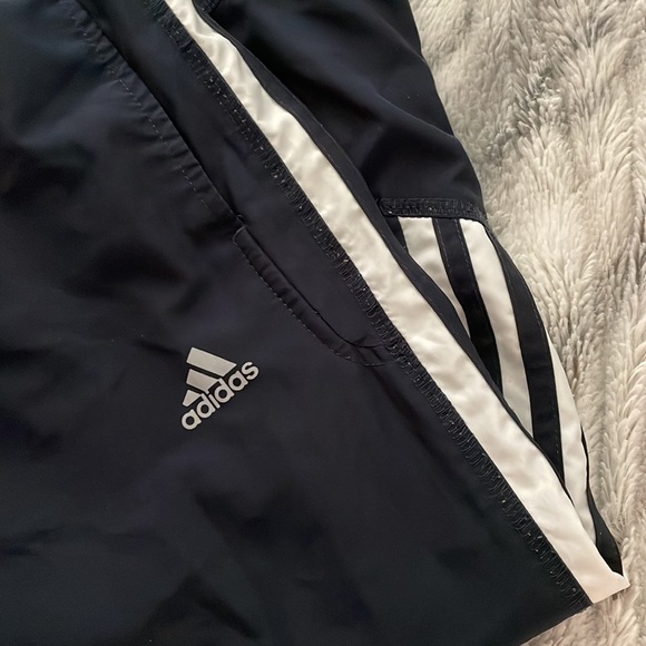 Adidas tracksuit pant - Picture 3 of 3